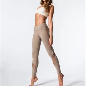 Alo yoga leggings